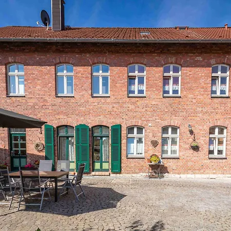 Zur Bahn Guest house