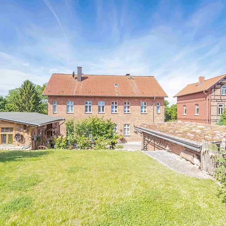Zur Bahn Guest house *